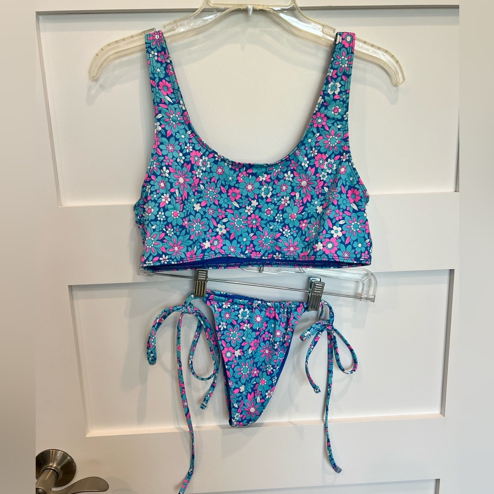 Frankie’s Bikini